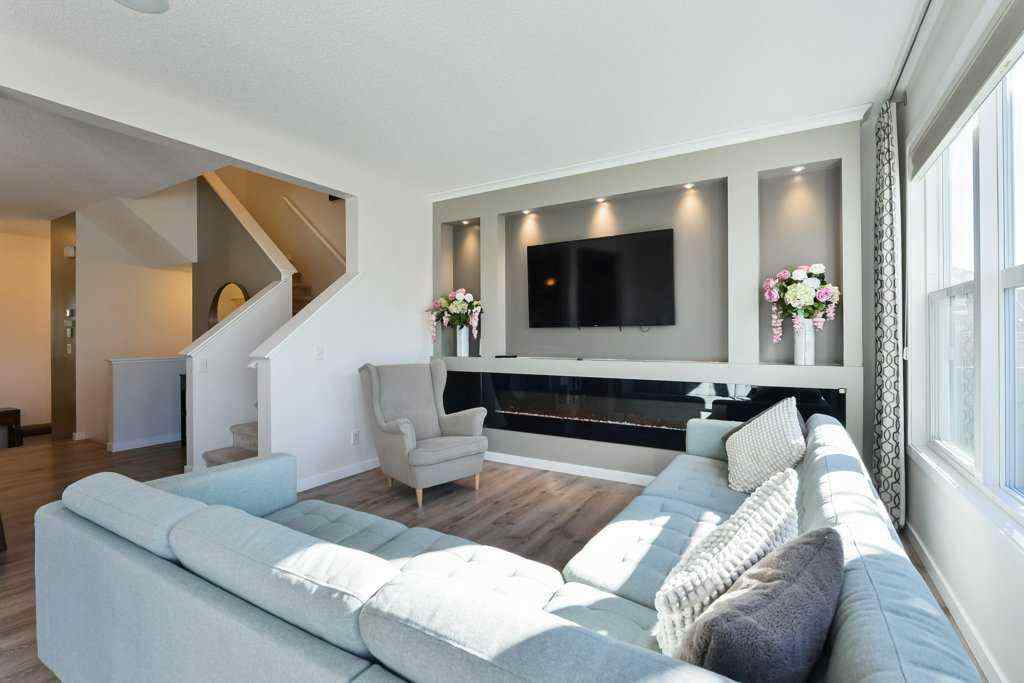 MLS® A2262247 - 28 Auburn Glen Close SE in Auburn Bay Calgary, Residential