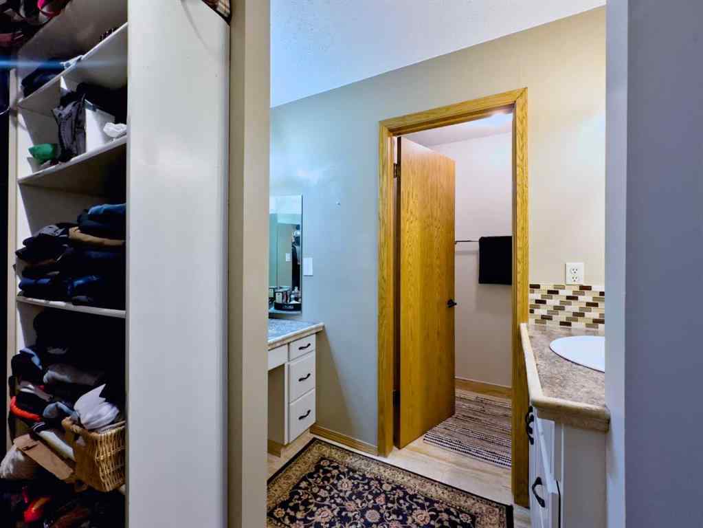 MLS® A2262252 - 42082 Range Road 274   in NONE Hill Spring, Residential