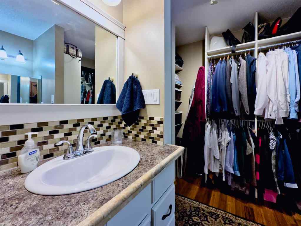 MLS® A2262252 - 42082 Range Road 274   in NONE Hill Spring, Residential