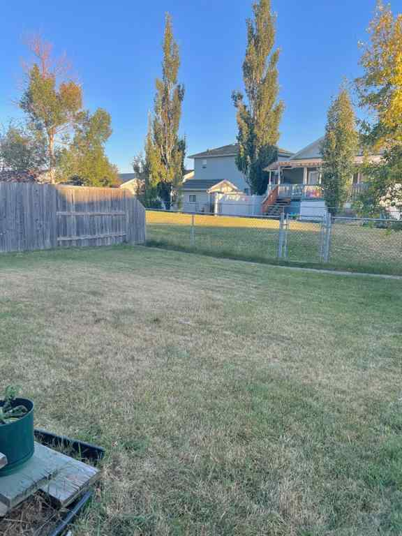 MLS® A2262253 - 272 Applestone Park SE in Applewood Park Calgary, Residential
