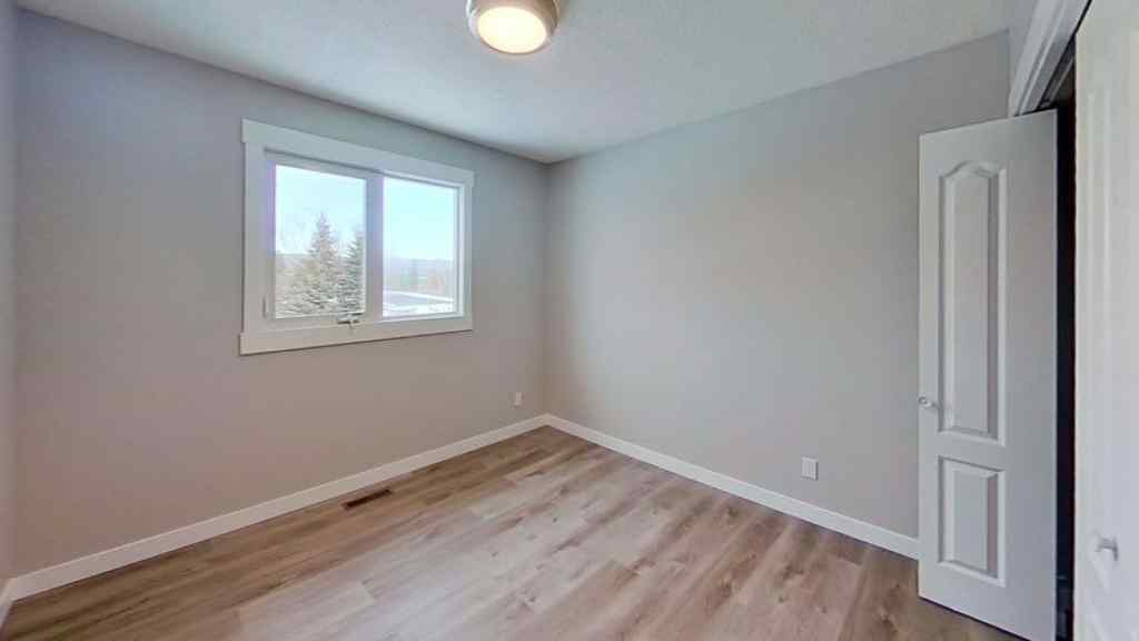 MLS® A2262254 - 131 Collinge Road  in Hillcrest Hinton, Rental