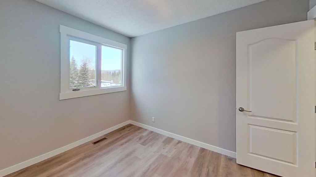 MLS® A2262254 - 131 Collinge Road  in Hillcrest Hinton, Rental