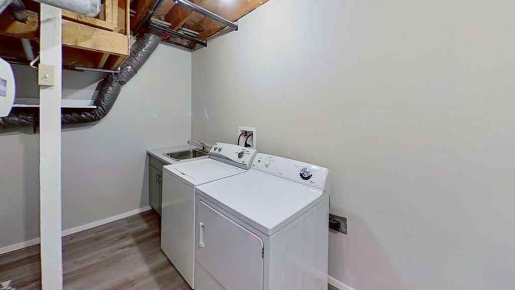 MLS® A2262254 - 131 Collinge Road  in Hillcrest Hinton, Rental