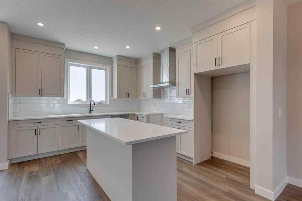 MLS® A2262257 - 53 Southborough Lane  in Southbow Landing Cochrane, Residential