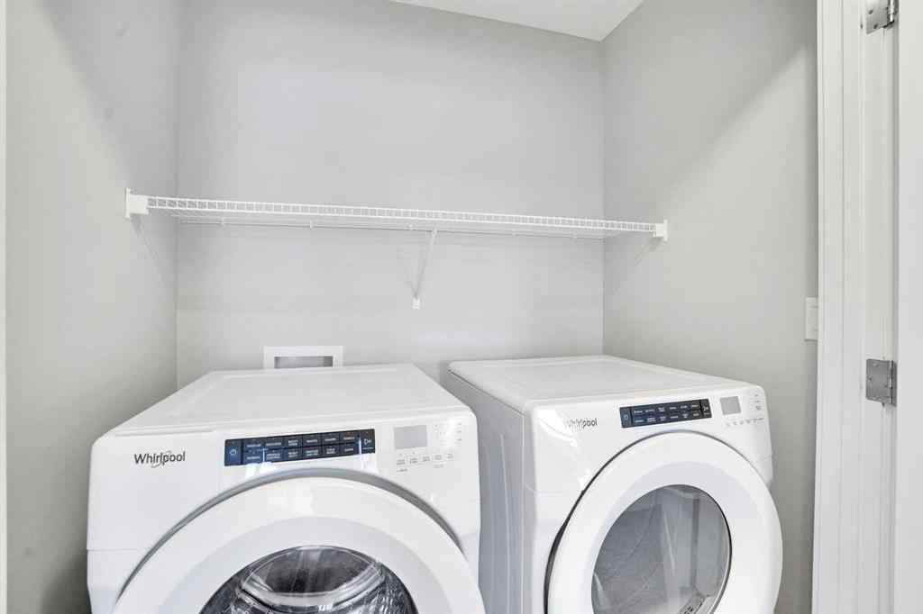 MLS® A2262259 - 114 Crestridge Hill SW in Crestmont Calgary, Residential