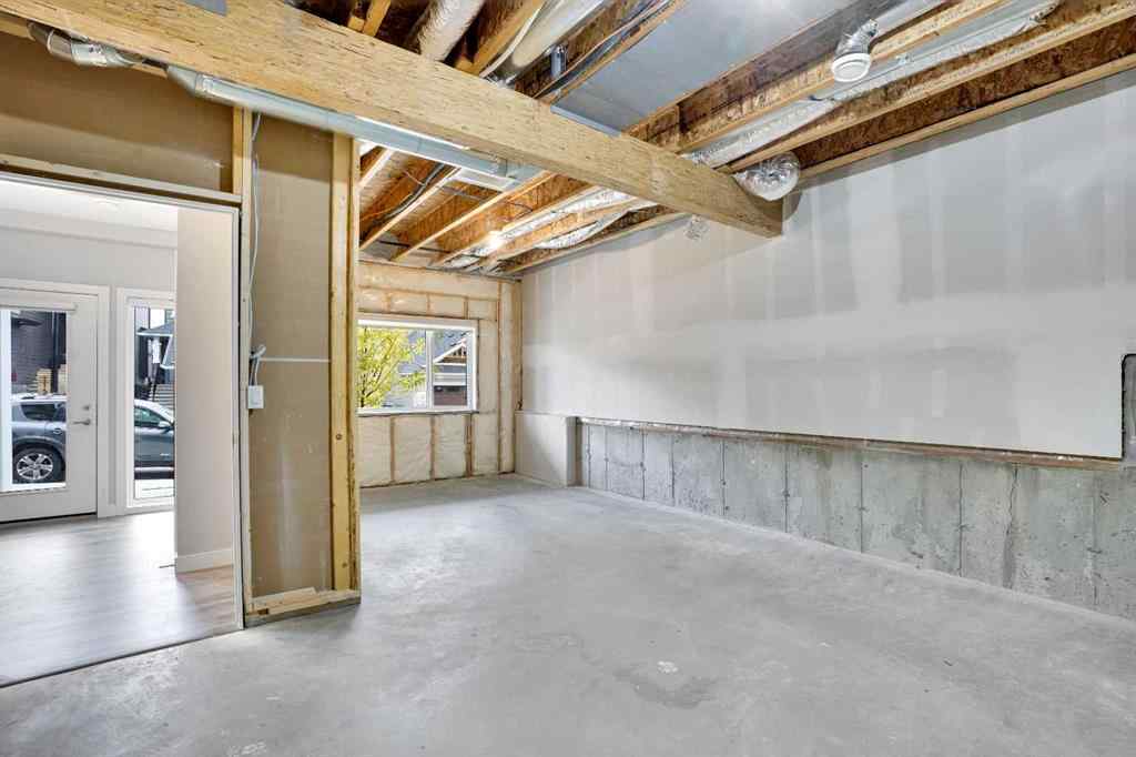 MLS® A2262259 - 114 Crestridge Hill SW in Crestmont Calgary, Residential