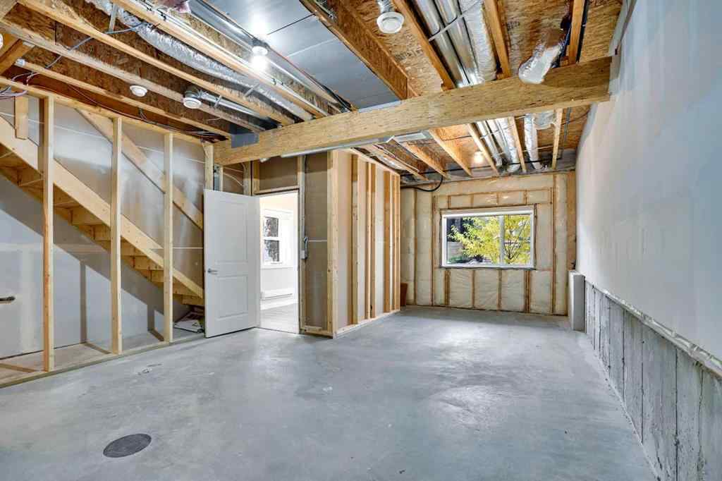 MLS® A2262259 - 114 Crestridge Hill SW in Crestmont Calgary, Residential