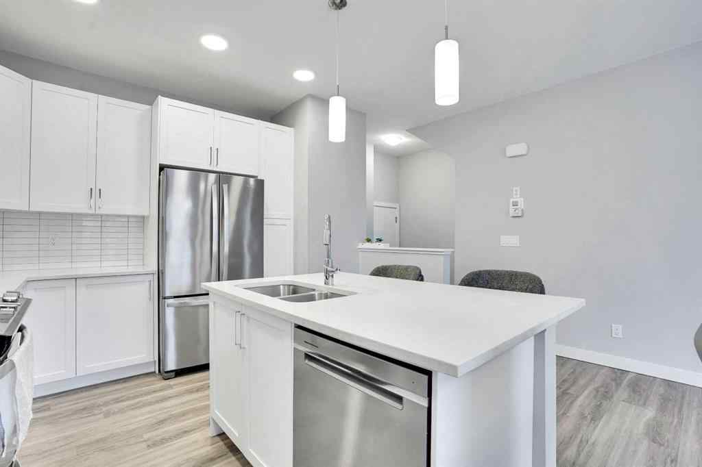 MLS® A2262259 - 114 Crestridge Hill SW in Crestmont Calgary, Residential