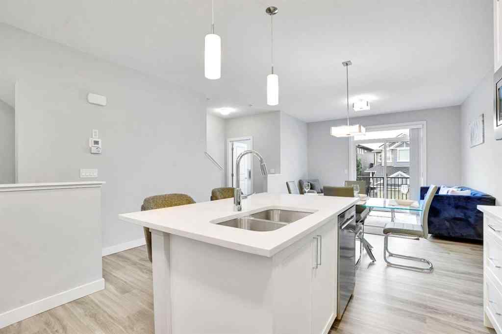 MLS® A2262259 - 114 Crestridge Hill SW in Crestmont Calgary, Residential