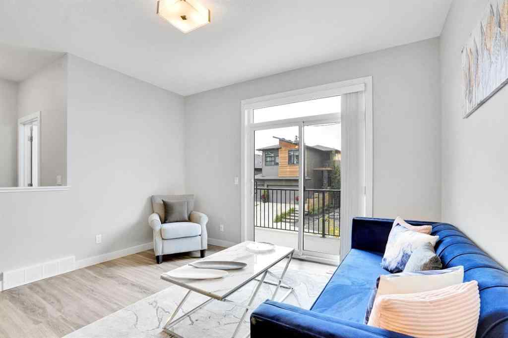 MLS® A2262259 - 114 Crestridge Hill SW in Crestmont Calgary, Residential