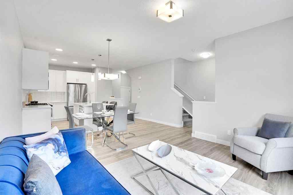 MLS® A2262259 - 114 Crestridge Hill SW in Crestmont Calgary, Residential