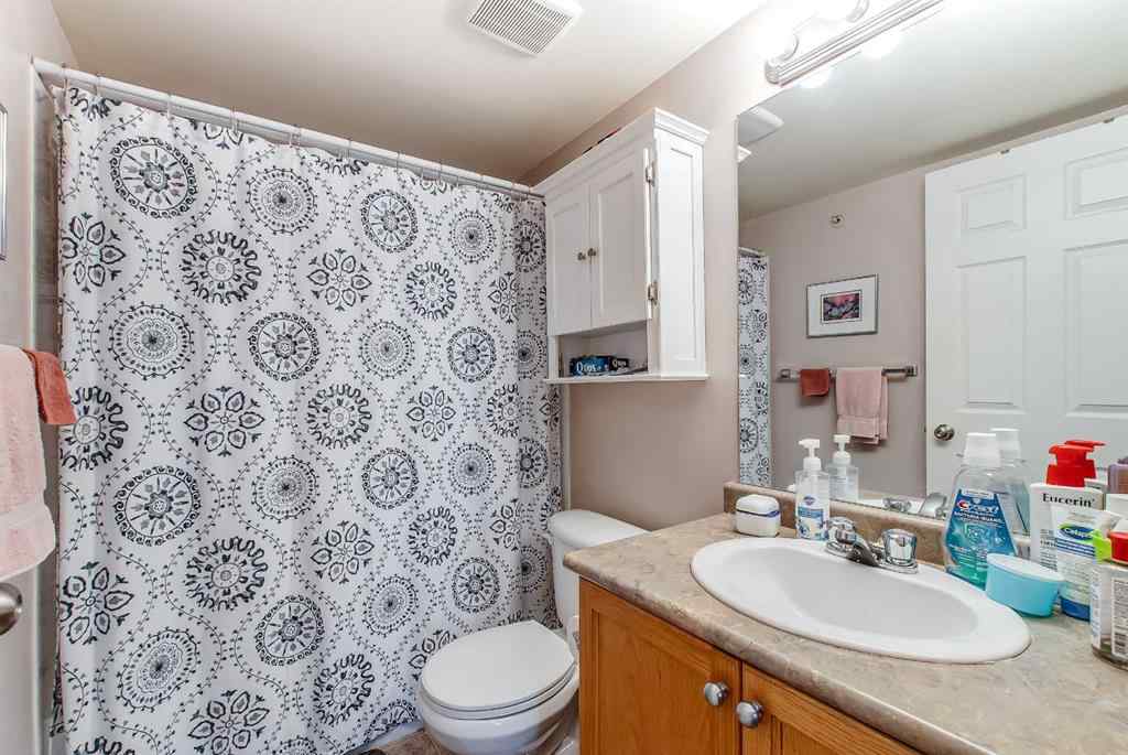 MLS® A2262260 - Unit #418 1648 Saamis Drive NW in Northwest Crescent Heights Medicine Hat, Residential