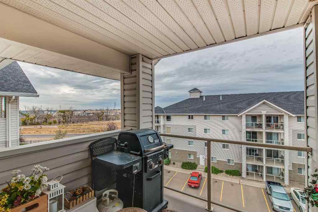 MLS® A2262260 - Unit #418 1648 Saamis Drive NW in Northwest Crescent Heights Medicine Hat, Residential