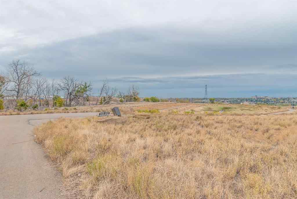 MLS® A2262260 - Unit #418 1648 Saamis Drive NW in Northwest Crescent Heights Medicine Hat, Residential