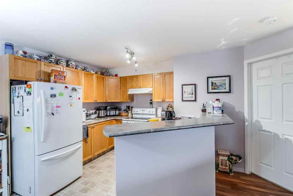 MLS® A2262260 - Unit #418 1648 Saamis Drive NW in Northwest Crescent Heights Medicine Hat, Residential