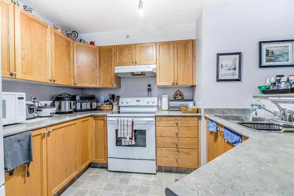 MLS® A2262260 - Unit #418 1648 Saamis Drive NW in Northwest Crescent Heights Medicine Hat, Residential