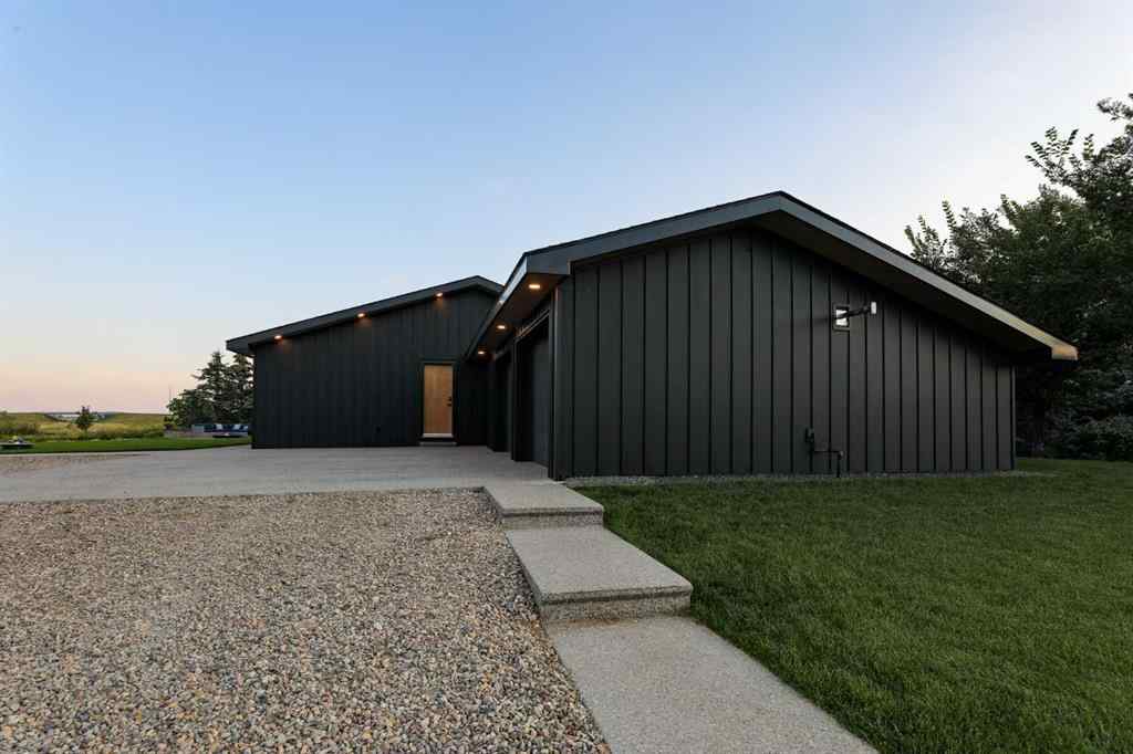 MLS® A2262272 - 223001 TWP 9-2   in NONE Coalhurst, Residential