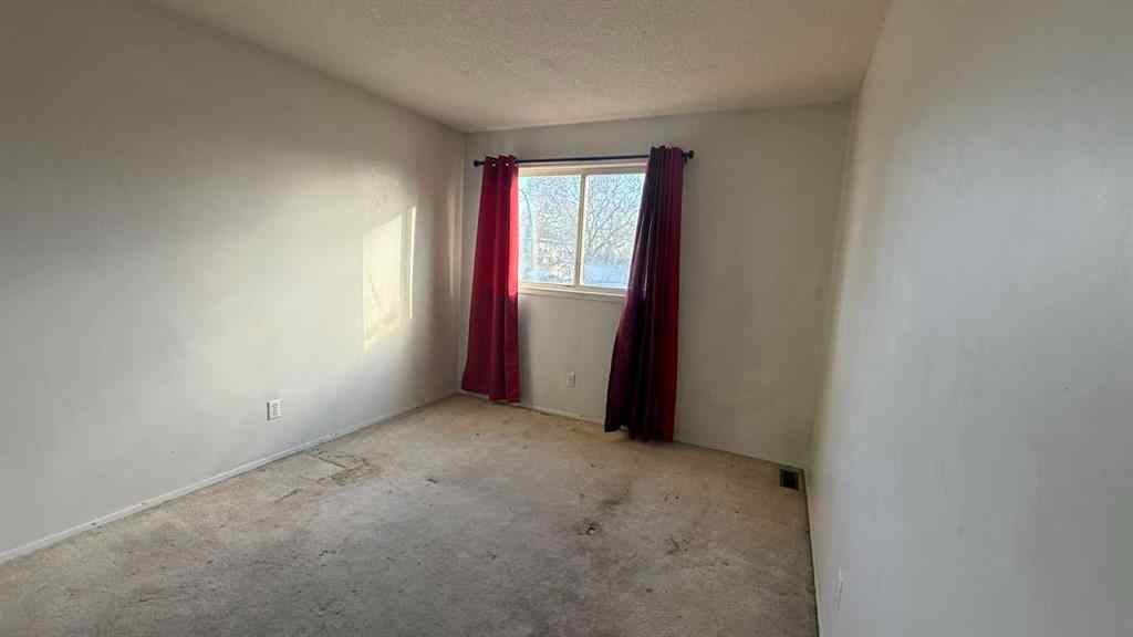 MLS® A2262274 - Unit #55 5425 Pensacola Crescent SE in Penbrooke Meadows Calgary, Residential