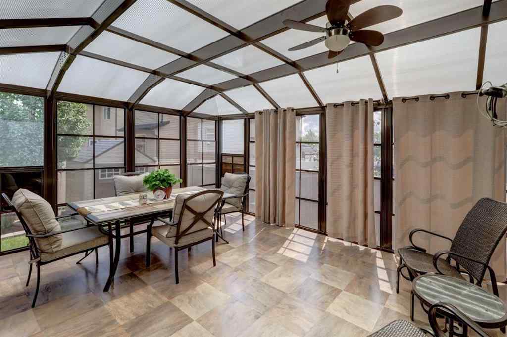 MLS® A2262277 - 1210 Kingston Crescent SE in Kings Heights Airdrie, Residential