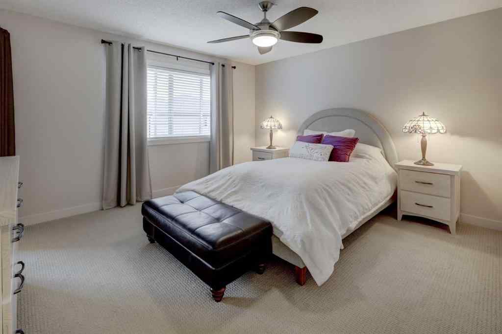 MLS® A2262277 - 1210 Kingston Crescent SE in Kings Heights Airdrie, Residential