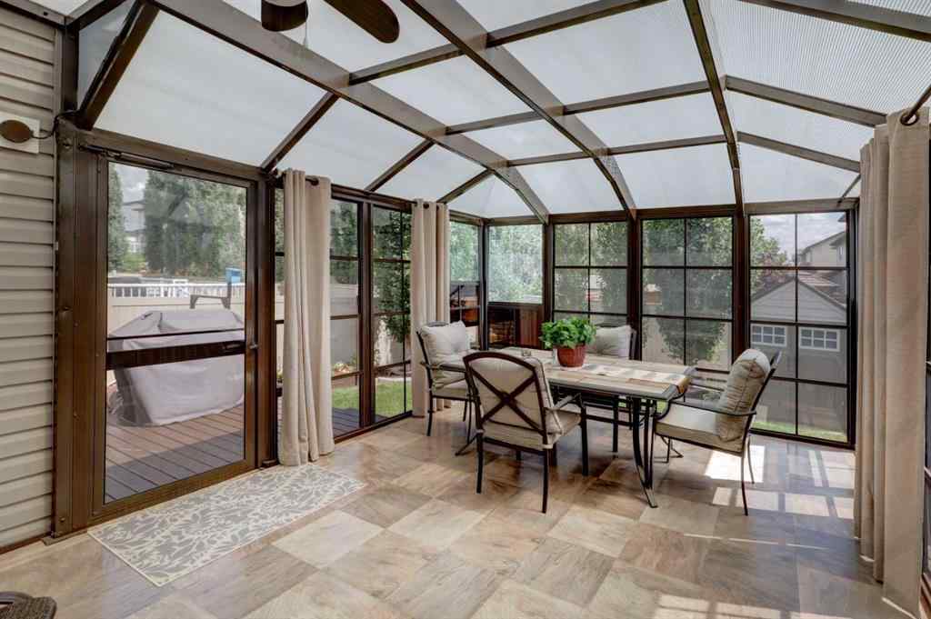 MLS® A2262277 - 1210 Kingston Crescent SE in Kings Heights Airdrie, Residential