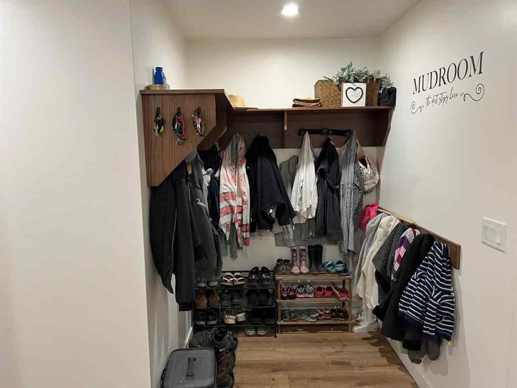 MLS® A2262285 - 92008 Range Road 195   in NONE Rural Lethbridge County, Residential