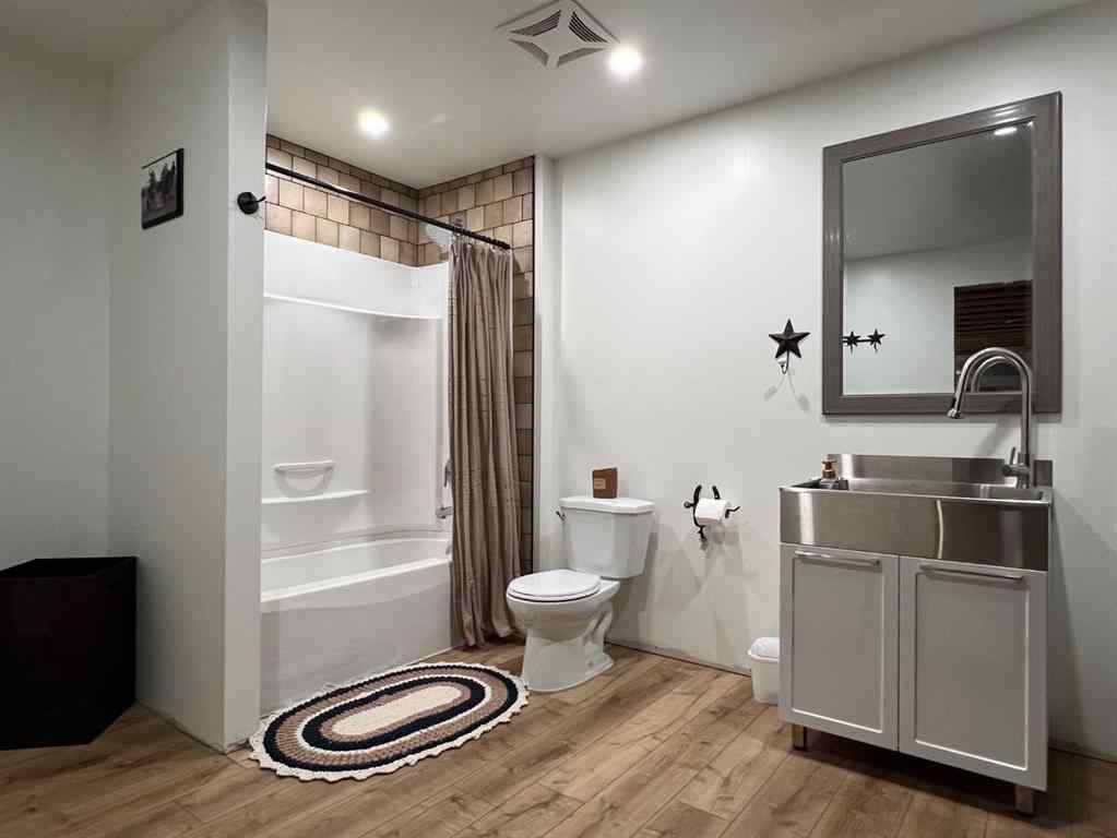 MLS® A2262285 - 92008 Range Road 195   in NONE Rural Lethbridge County, Residential