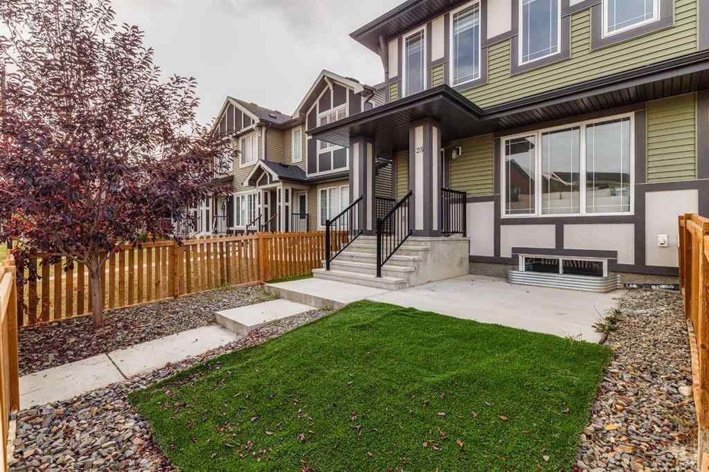 MLS® A2262289 - 25 Sunrise Way  in Sunset Ridge Cochrane, Residential
