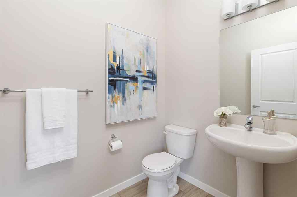 MLS® A2262289 - 25 Sunrise Way  in Sunset Ridge Cochrane, Residential