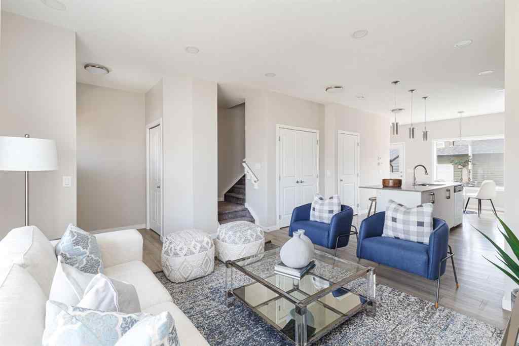 MLS® A2262289 - 25 Sunrise Way  in Sunset Ridge Cochrane, Residential