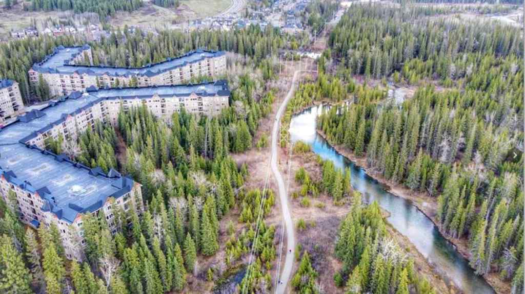 MLS® A2262293 - Unit #332 10 Discovery Ridge Close SW in Discovery Ridge Calgary, Residential