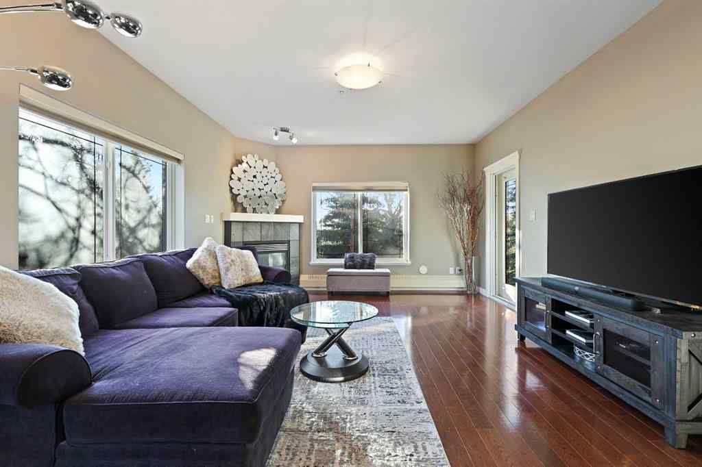 MLS® A2262293 - Unit #332 10 Discovery Ridge Close SW in Discovery Ridge Calgary, Residential