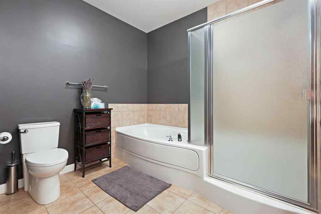 MLS® A2262293 - Unit #332 10 Discovery Ridge Close SW in Discovery Ridge Calgary, Residential