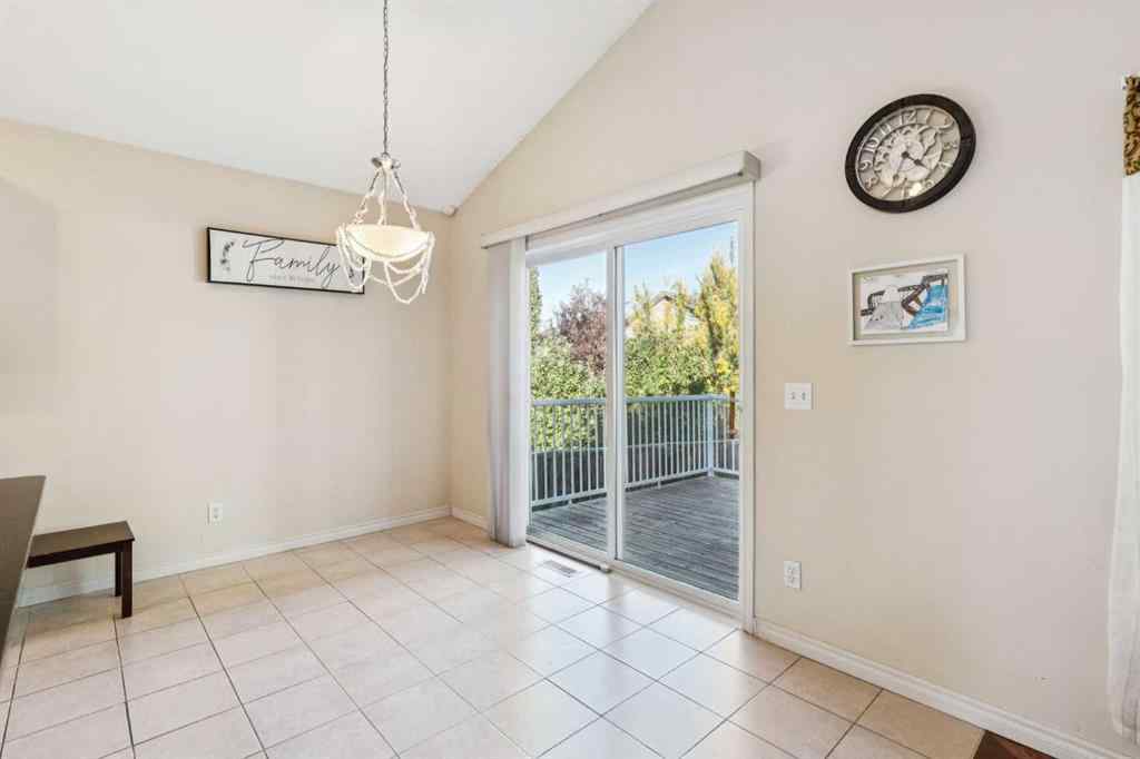 MLS® A2262295 - 1048 Bridlemeadows Manor SW in Bridlewood Calgary, Residential