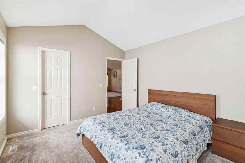 MLS® A2262295 - 1048 Bridlemeadows Manor SW in Bridlewood Calgary, Residential