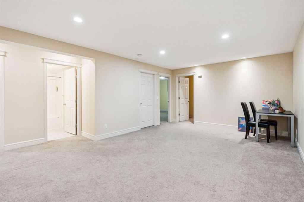 MLS® A2262295 - 1048 Bridlemeadows Manor SW in Bridlewood Calgary, Residential