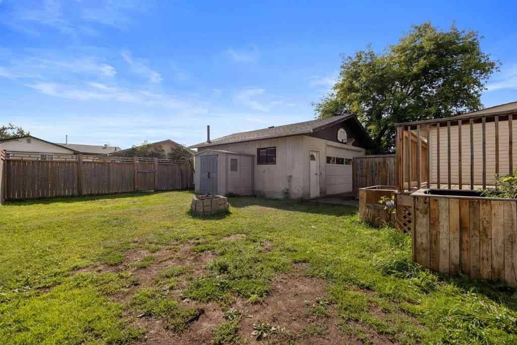 MLS® A2262300 - 105 Hill Drive  in Downtown Fort McMurray, Residential