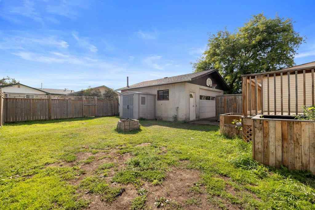 MLS® A2262300 - 105 Hill Drive  in Downtown Fort McMurray, Residential