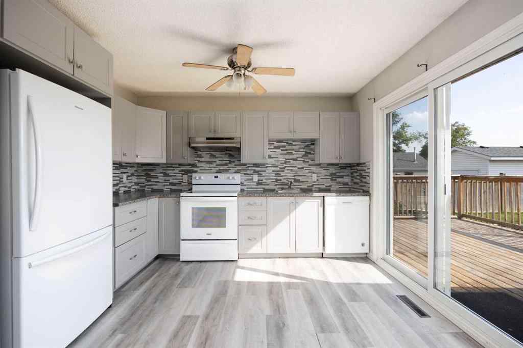 MLS® A2262300 - 105 Hill Drive  in Downtown Fort McMurray, Residential