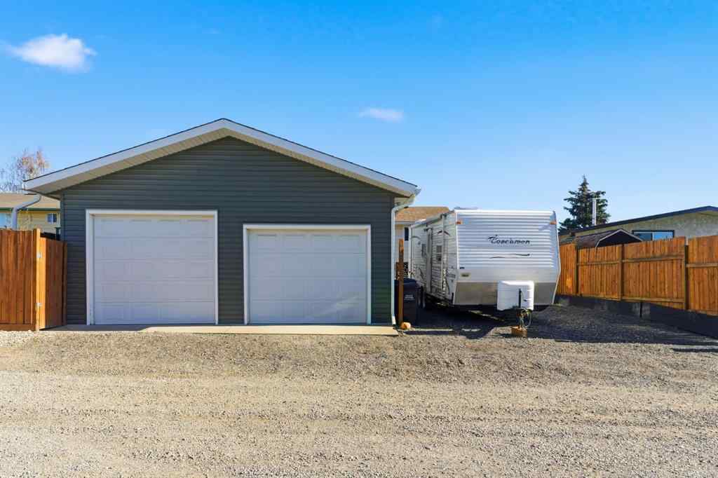 MLS® A2262304 - 9 Carolina Drive  in East End Cochrane, Residential
