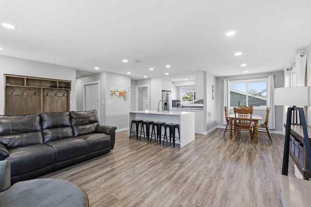 MLS® A2262304 - 9 Carolina Drive  in East End Cochrane, Residential