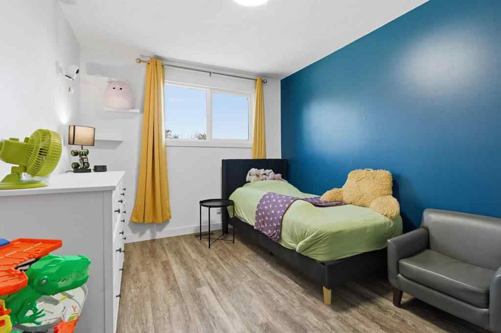 MLS® A2262304 - 9 Carolina Drive  in East End Cochrane, Residential