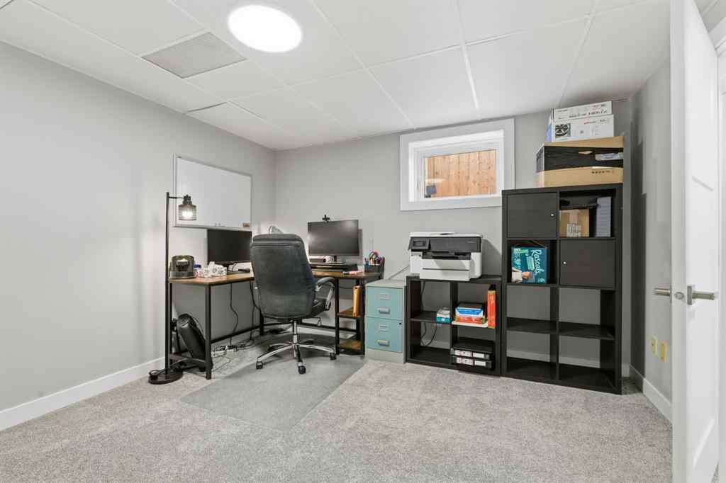 MLS® A2262304 - 9 Carolina Drive  in East End Cochrane, Residential