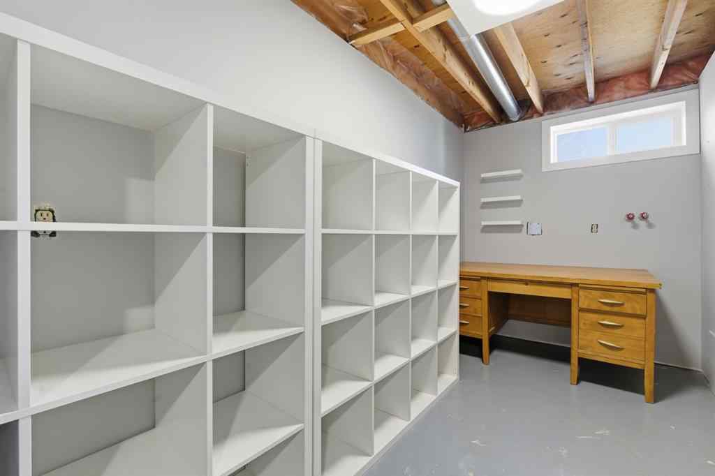 MLS® A2262304 - 9 Carolina Drive  in East End Cochrane, Residential