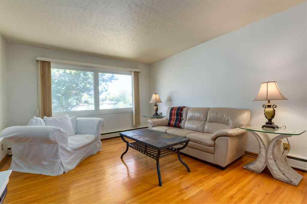 MLS® A2262308 - 23 Klamath Place SW in Kingsland Calgary, Residential