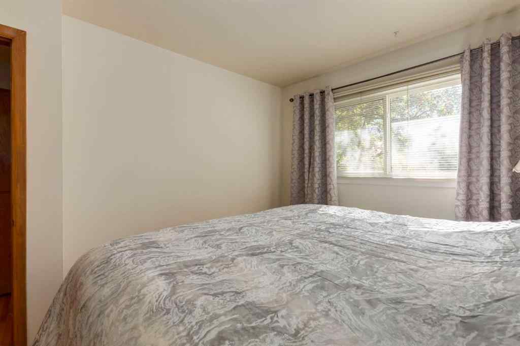 MLS® A2262308 - 23 Klamath Place SW in Kingsland Calgary, Residential