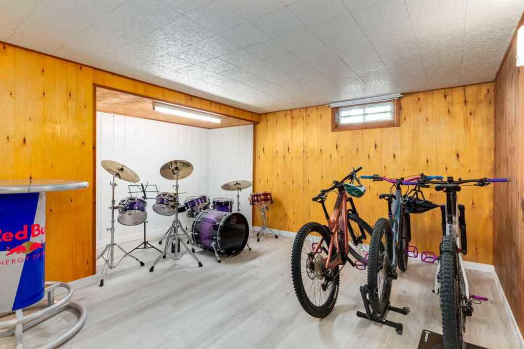 MLS® A2262308 - 23 Klamath Place SW in Kingsland Calgary, Residential