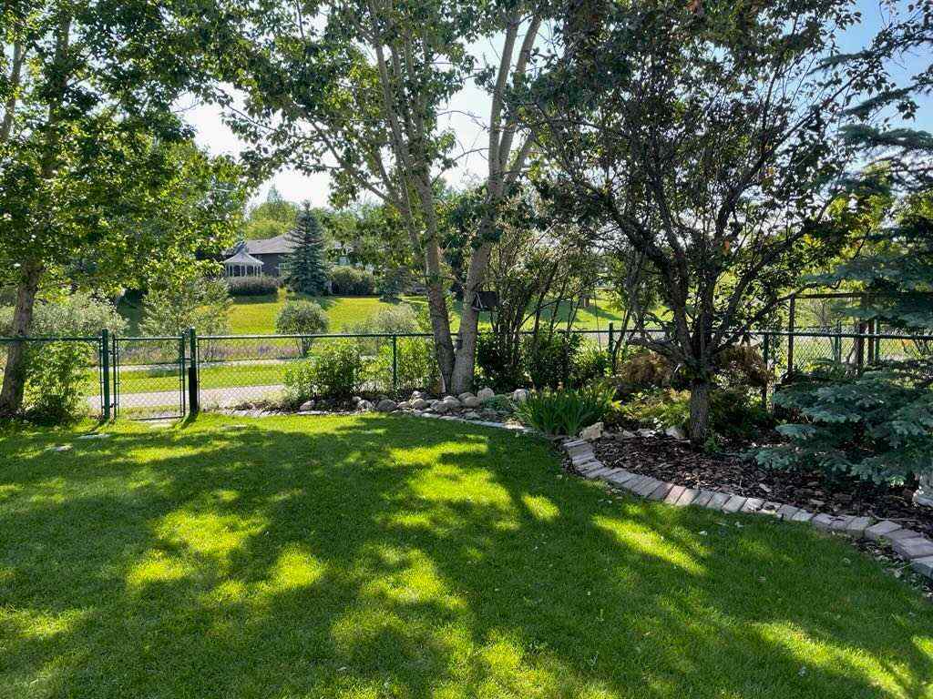 MLS® A2262309 - 2423 Morris Crescent SE in Meadowbrook Airdrie, Residential