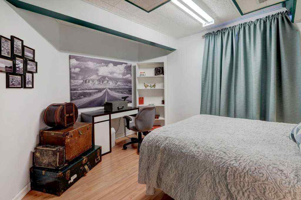 MLS® A2262309 - 2423 Morris Crescent SE in Meadowbrook Airdrie, Residential