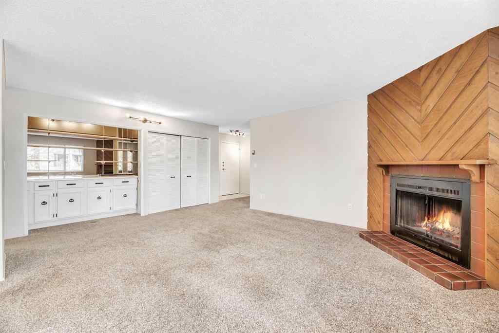 MLS® A2262312 - Unit #11 821 3 Avenue SW in Downtown Commercial Core Calgary, Residential